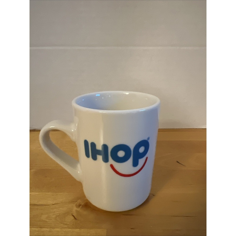 Vintage 1980's IHOP Coffee Cup Smiling House of Pancakes Restaurant Ware Tuxton - Picture 3 of 5